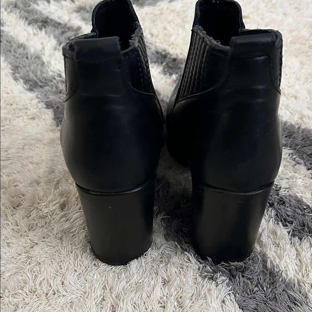 Steve Madden Black Ankle Boots - Picture 5 of 7